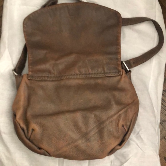 Liebeskind Berlin brown cow leather crossbody bag - Picture 3 of 4